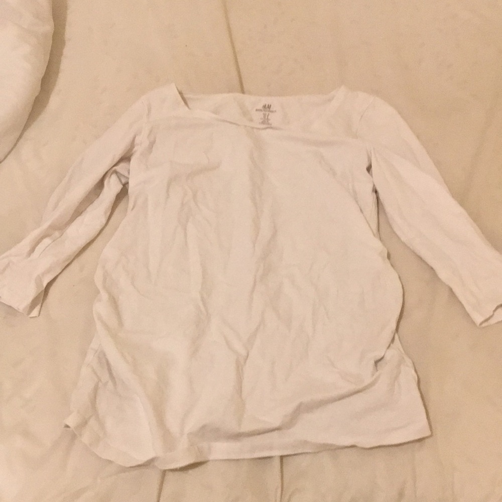 White half sleeve maternity shirt